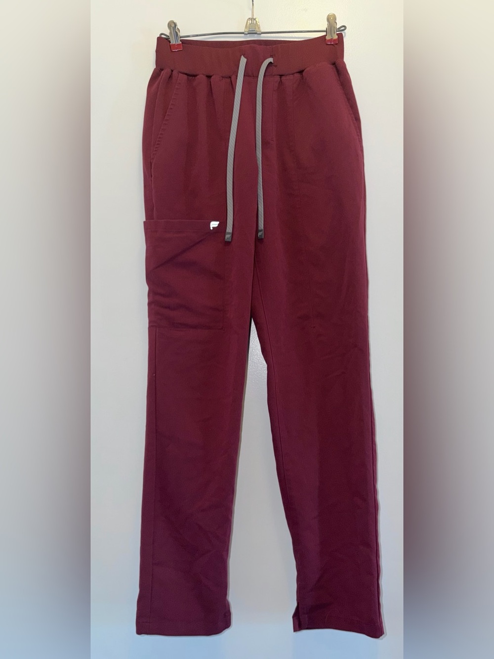 Fabletics Women's Maroon High Rise Tapered Ankle Scrub Pant Size XS